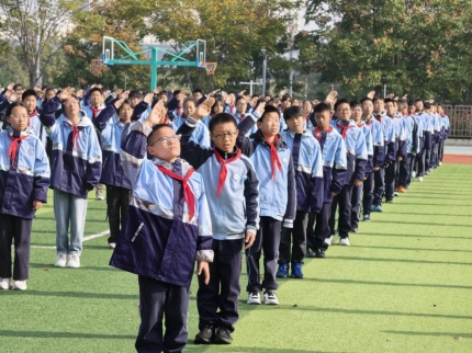 9444c35bc786219e6a26ea2e260bbec