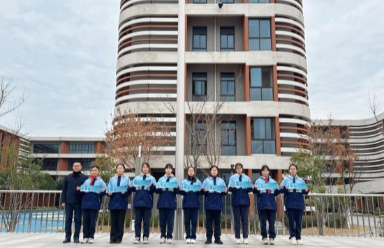 C:/Users/有些人、/Desktop/176.jpg176